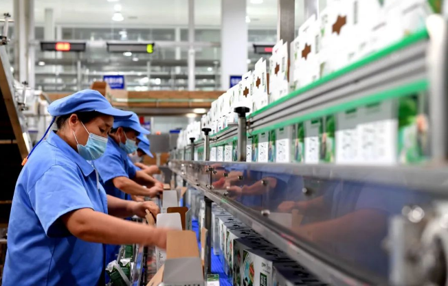 二十四節(jié)氣看蒙牛 | 秋分相約衡水之濱 走進工廠品鮮香